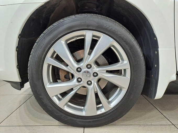 JX Elegance 3.5 CVT 4WD (265 л.с.) фото 20