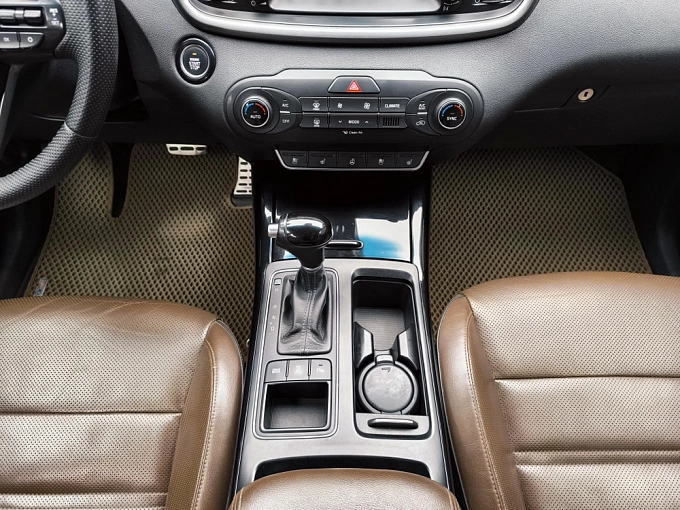 Sorento Prestige 2.2d AT 4WD (200 л.с.) фото 10