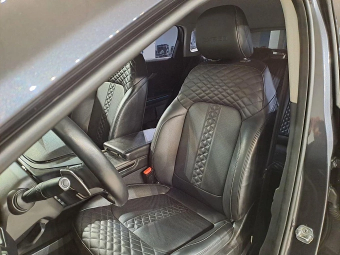 TXL Luxury 1.6 AMT 4WD (186 л.с.) фото 11