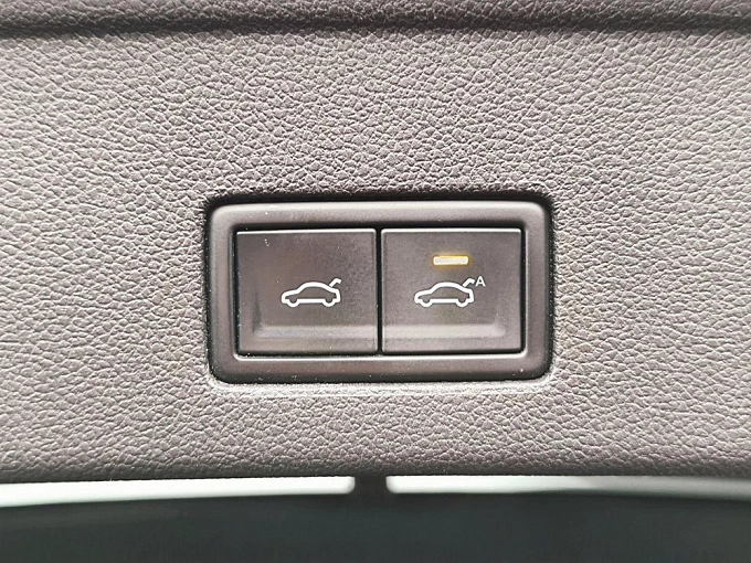 Touareg Exclusive Atmosphere 3.0d AT 4WD (249 л.с.) фото 25