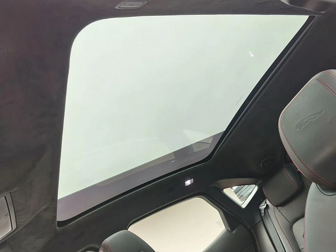 E-Pace R-Dynamic HSE 2.0d AT 4WD (180 л.с.) фото 15