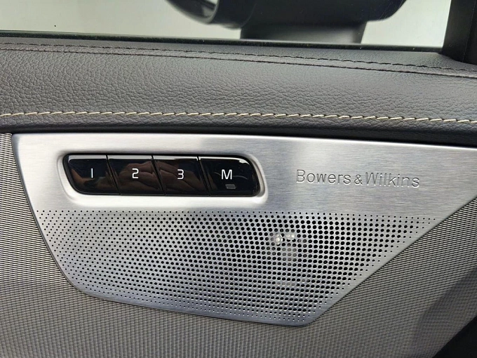 XC90 Ultimate 2.0 AT 4WD (5 мест) (249 л.с.) фото 20