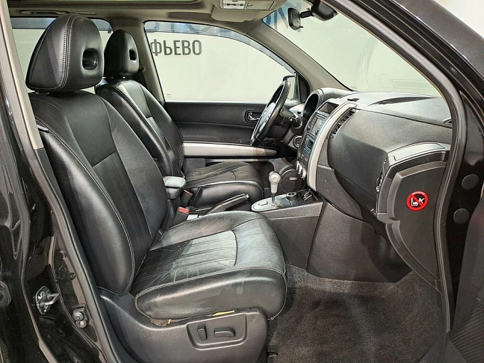 X-Trail LE High 2.5 CVT 4WD (169 л.с.) фото 10