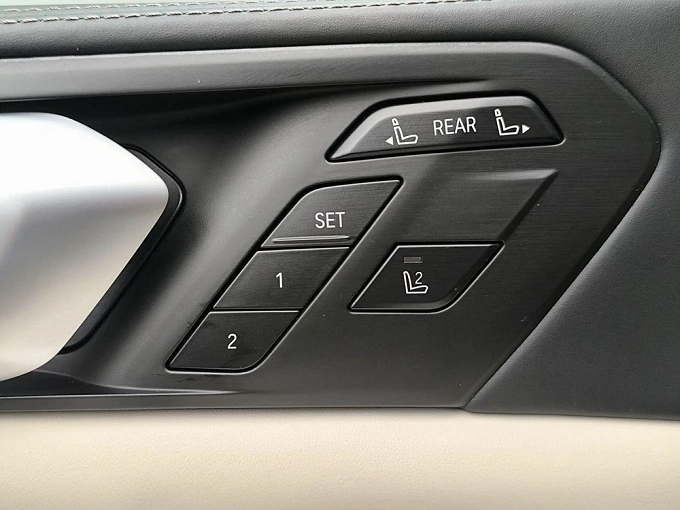X7 M Sport Pro 3.0d AT 4WD (340 л.с.) фото 28
