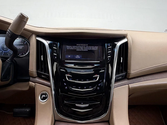 Escalade Platinum 6.2 AT 4WD (409 л.с.) фото 20