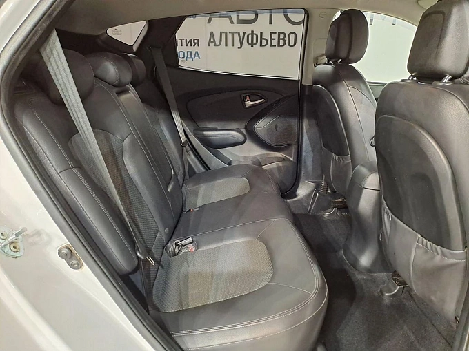 ix35 Classic 2.0 AT 4WD (150 л.с.) фото 12