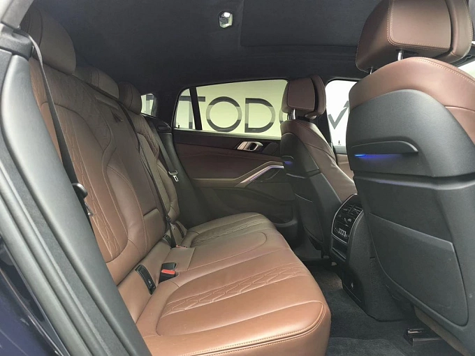 X6 Base 3.0d AT 4WD (400 л.с.) фото 12