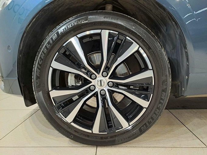 XC60 R-Design 2.0 AT 4WD (249 л.с.) фото 18