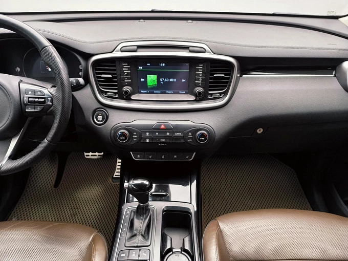 Sorento Prestige 2.2d AT 4WD (200 л.с.) фото 9