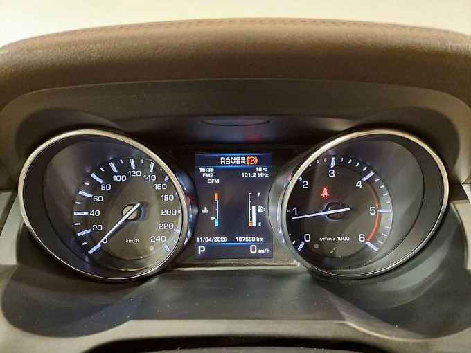 Range Rover Evoque Base 2.2d 9AT 4WD (190 л.с.) фото 23