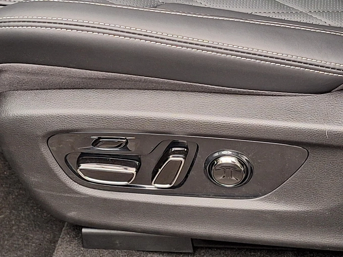 GS8 GX Premium 2.0 AT 4WD (231 л.с.) фото 14