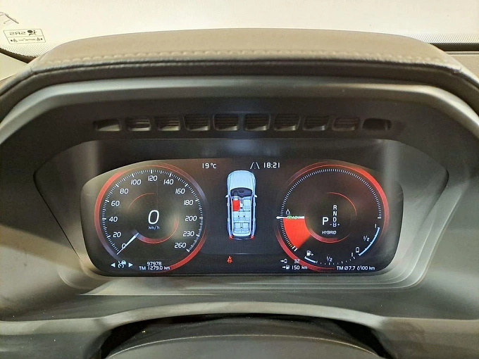 XC90 Base 2.0hyb AT 4WD (310 л.с.) фото 16