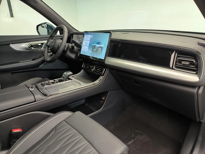 GS8 GX Premium 2.0 AT 4WD (231 л.с.) фото 9