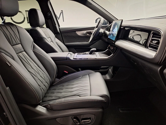 GS8 GX Premium 2.0 AT 4WD (231 л.с.) фото 7