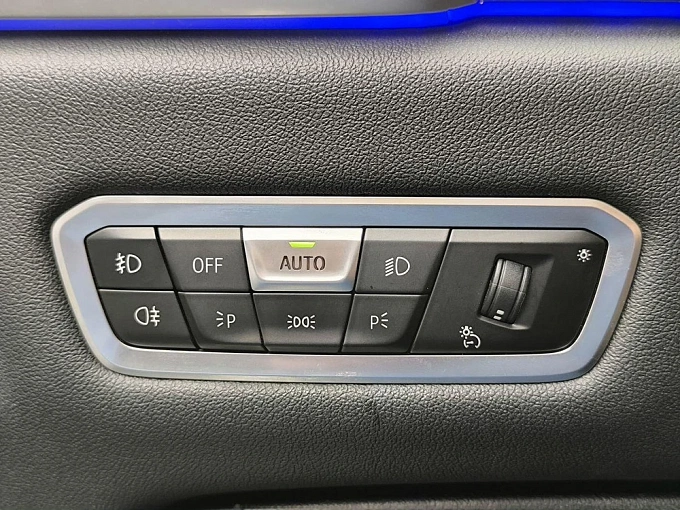 X6 Base 3.0d AT 4WD (400 л.с.) фото 25