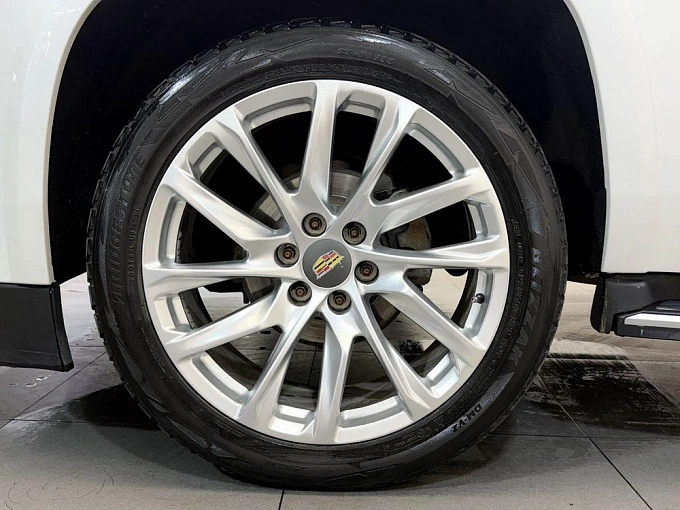 Escalade Platinum 6.2 AT 4WD (409 л.с.) фото 26