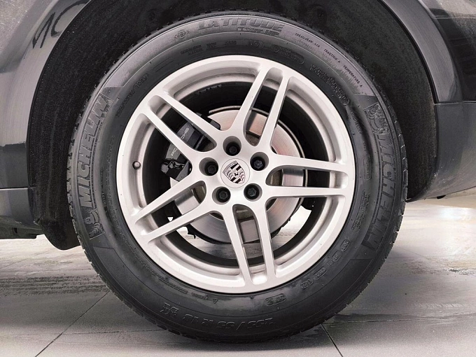 Macan Base 2.0 AMT 4WD (252 л.с.) фото 24
