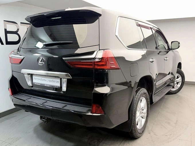 LX Executive 4.5d AT 4WD (272 л.с.) фото 4