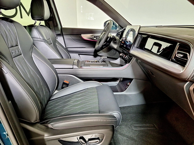 GS8 GX Premium 2.0 AT 4WD (231 л.с.) фото 9