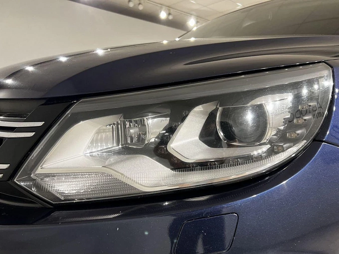 Tiguan Sport&Style 2.0 AT 4WD (170 л.с.) фото 16