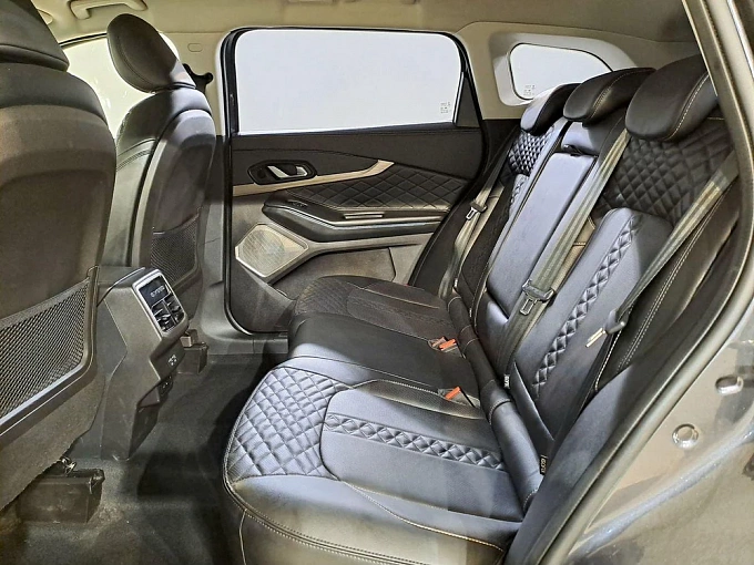 TXL Luxury 1.6 AMT 4WD (186 л.с.) фото 12