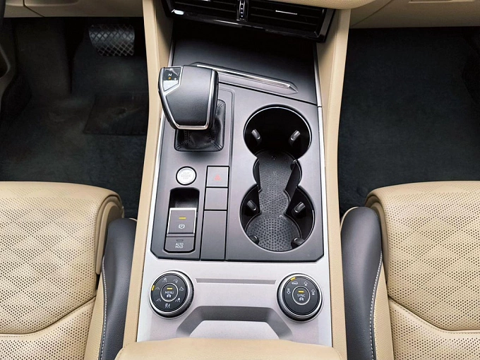 Touareg Exclusive Atmosphere 3.0d AT 4WD (249 л.с.) фото 10