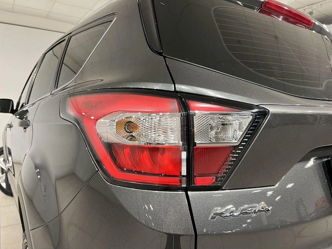 Kuga Titanium (2017) 2.5 AT (150 л.с.) фото 21