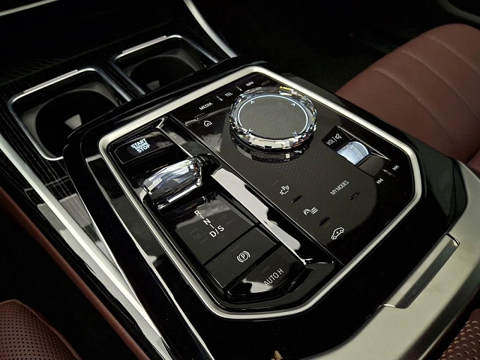 7 серии M Sport Pro 3.0d AT 4WD (286 л.с.) фото 15