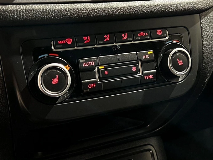 Tiguan Track & Field 2.0 AT 4WD (180 л.с.) фото 29