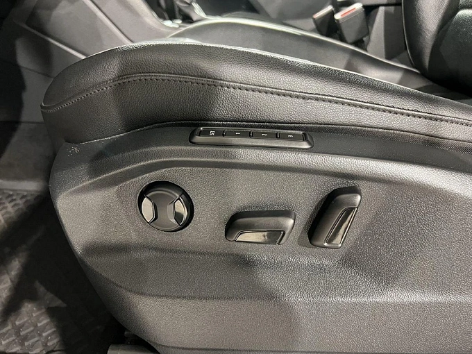Tiguan Connect Plus 1.4 AMT 4WD (150 л.с.) фото 19